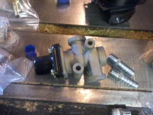 Air pressure valve, 85 psi on
